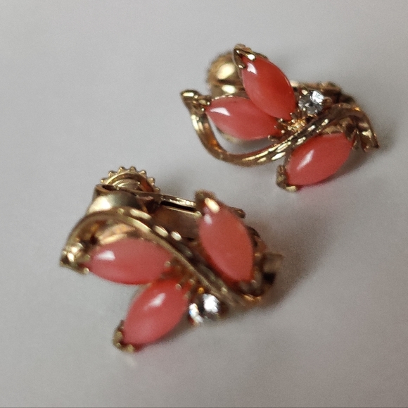 Vintage Genuine Coral 22KGP Earrings - Picture 11 of 12